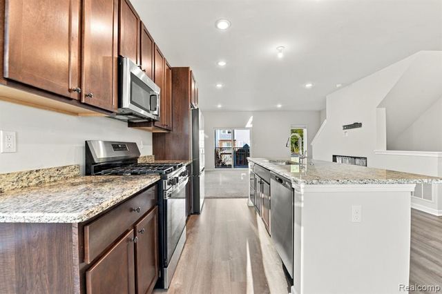 762 Huntley Lane, Troy, MI 48085