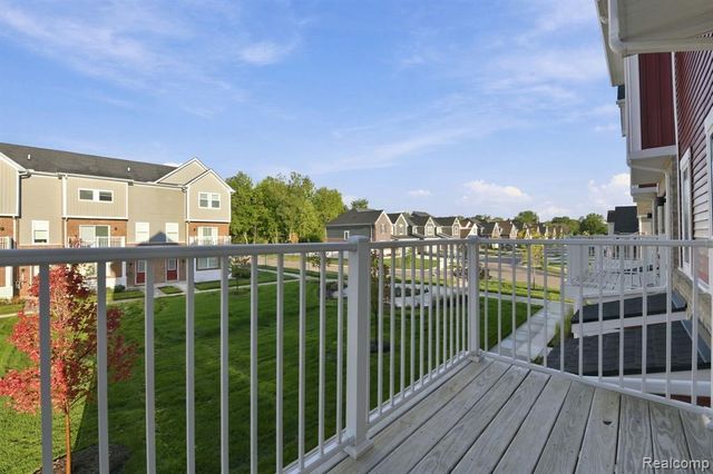 762 Huntley Lane, Troy, MI 48085