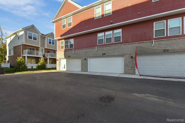 762 Huntley Lane, Troy, MI 48085