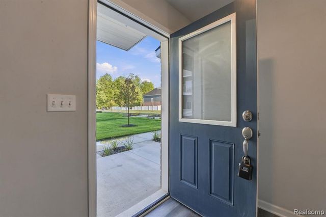 762 Huntley Lane, Troy, MI 48085