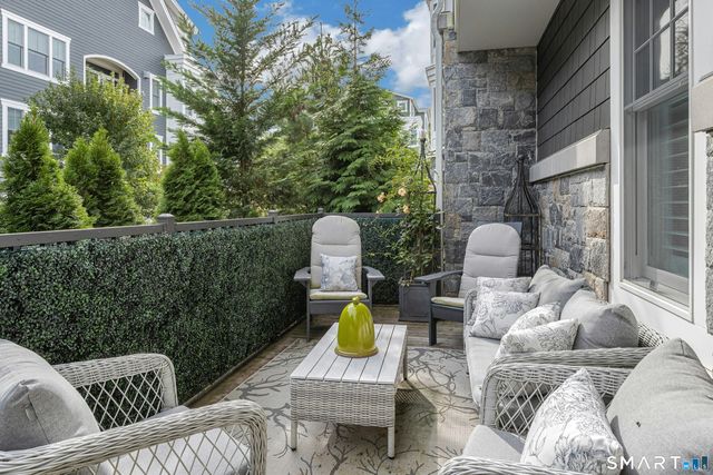 160 Park Street 102, New Canaan, CT 06840