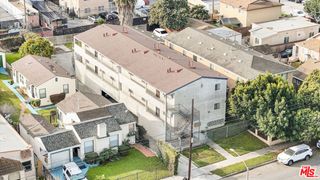 3120 W 71st Street, Los Angeles, CA 90043