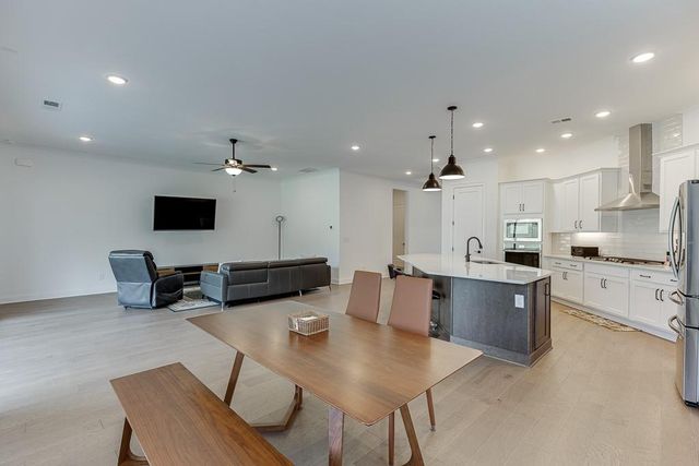 6996 River Rock Drive, Flowery Branch, GA 30542