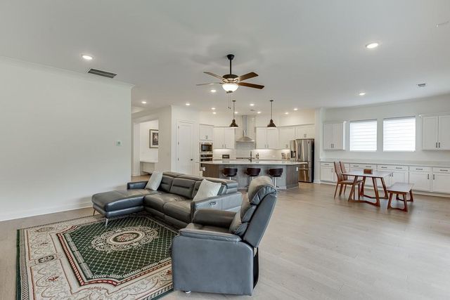 6996 River Rock Drive, Flowery Branch, GA 30542