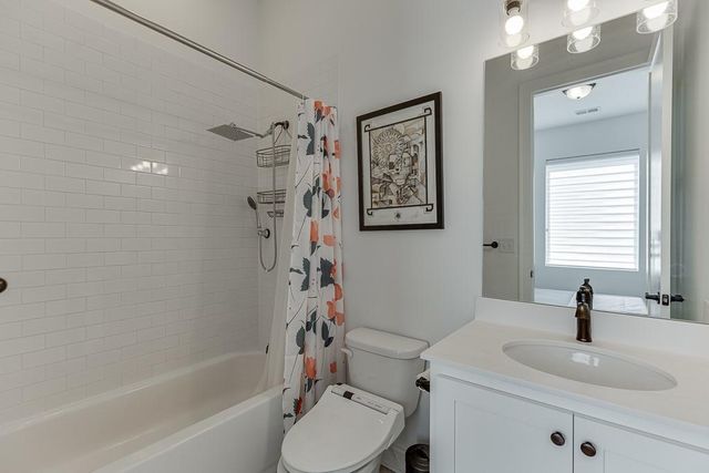 6996 River Rock Drive, Flowery Branch, GA 30542