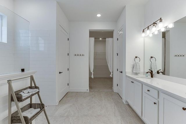 6996 River Rock Drive, Flowery Branch, GA 30542