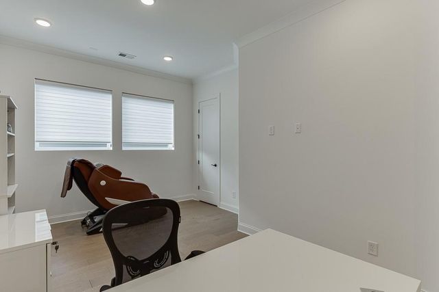 6996 River Rock Drive, Flowery Branch, GA 30542