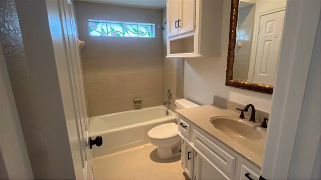 705 Bent Creek Drive, Desoto, TX 75115