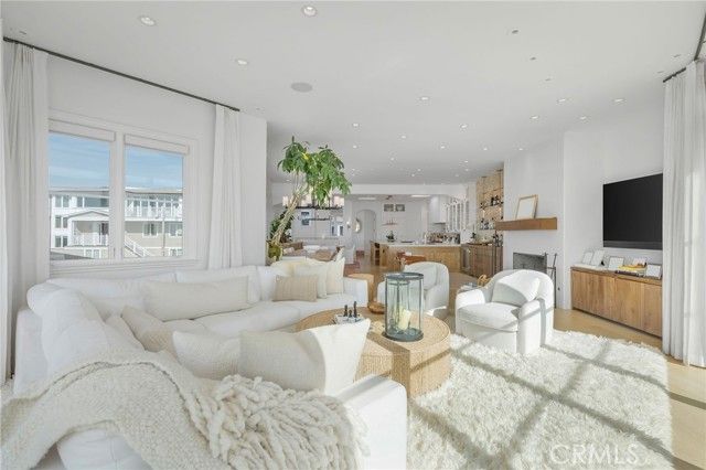 1920 The Strand, Manhattan Beach, CA 90266