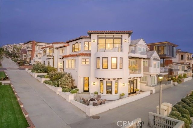 1920 The Strand, Manhattan Beach, CA 90266