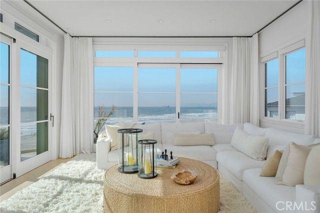 1920 The Strand, Manhattan Beach, CA 90266