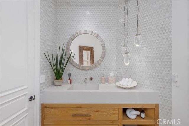 1920 The Strand, Manhattan Beach, CA 90266