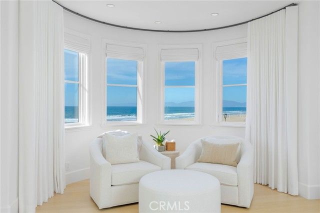 1920 The Strand, Manhattan Beach, CA 90266