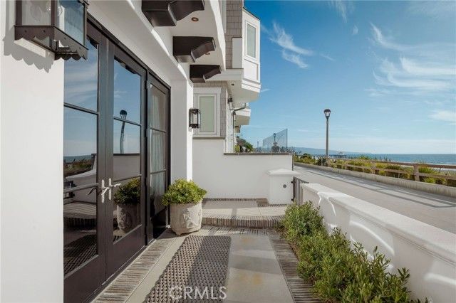 1920 The Strand, Manhattan Beach, CA 90266
