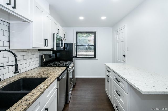 2530 Fenton Avenue, Bronx, NY 10469