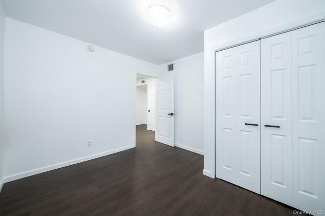 2530 Fenton Avenue, Bronx, NY 10469