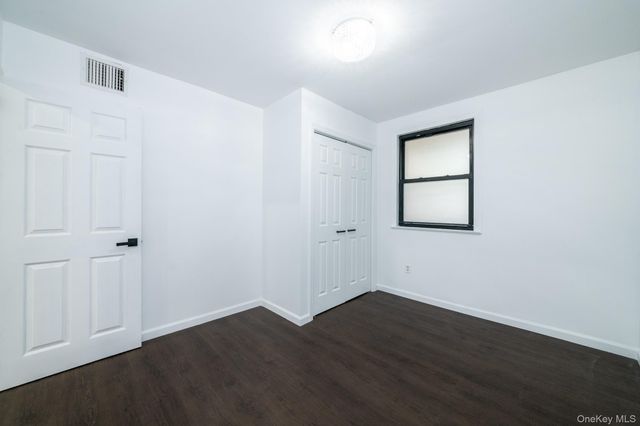 2530 Fenton Avenue, Bronx, NY 10469