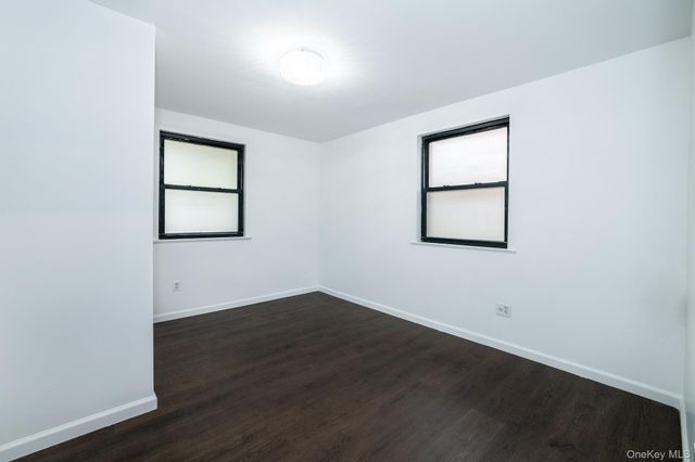 2530 Fenton Avenue, Bronx, NY 10469