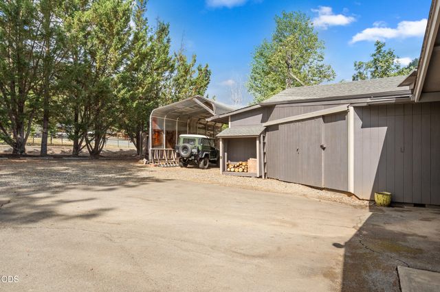 555 Grouse Creek Road, Grants Pass, OR 97526