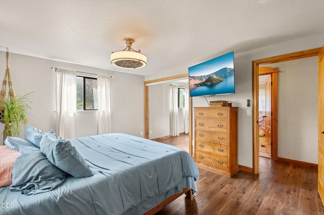 555 Grouse Creek Road, Grants Pass, OR 97526