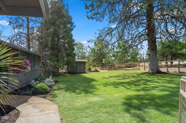 555 Grouse Creek Road, Grants Pass, OR 97526