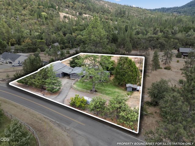 555 Grouse Creek Road, Grants Pass, OR 97526