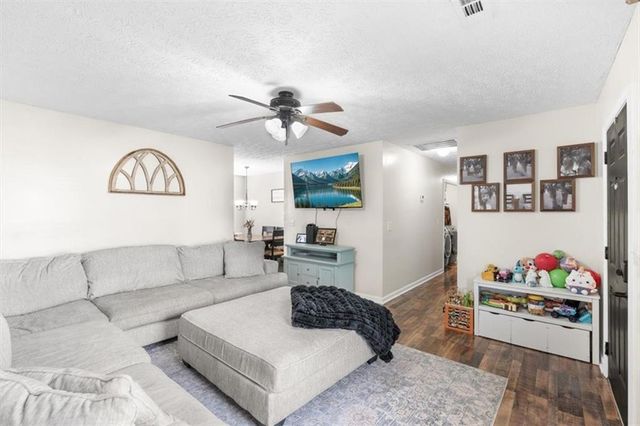 8 Stonegate Drive, Cedartown, GA 30125