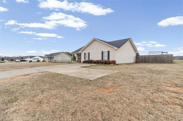 8 Stonegate Drive, Cedartown, GA 30125