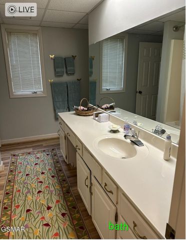 1704 Hidden Hills Road, Gatlinburg, TN 37738