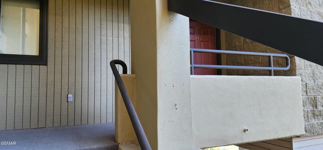 1704 Hidden Hills Road, Gatlinburg, TN 37738