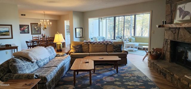 1704 Hidden Hills Road, Gatlinburg, TN 37738