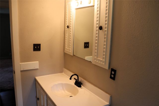4366 E Interstate 30, Campbell, TX 75422