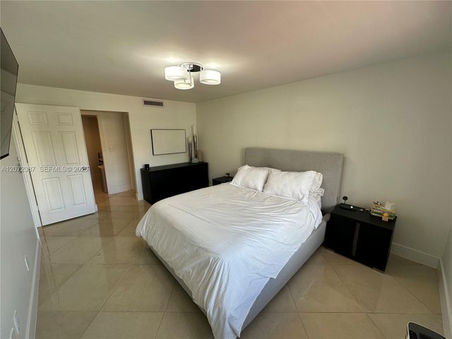 9301 SW 92nd Avenue C320, Miami, FL 33176