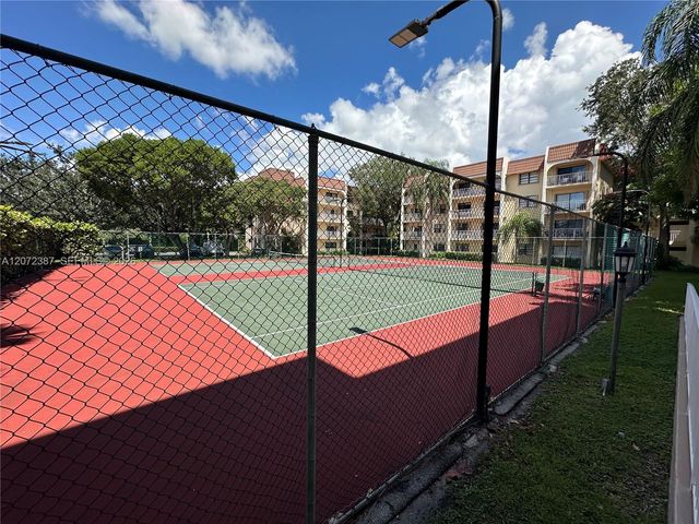 9301 SW 92nd Avenue C320, Miami, FL 33176