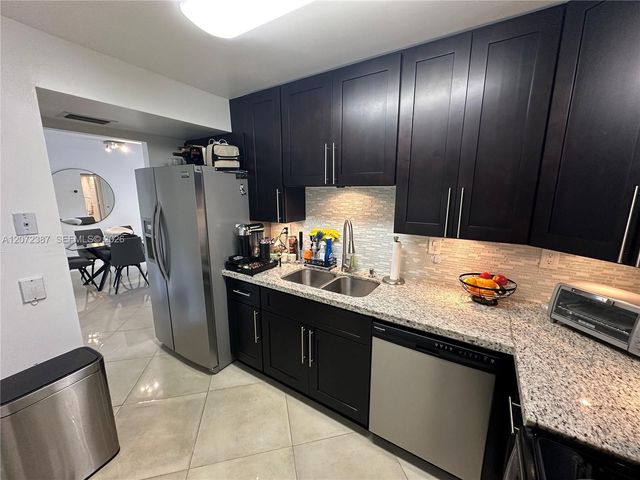 9301 SW 92nd Avenue C320, Miami, FL 33176