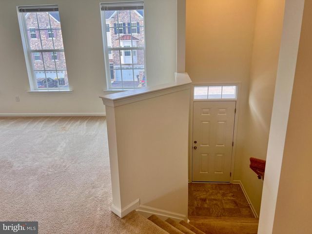 654 JACOBSEN CIR, Newark, DE 19702