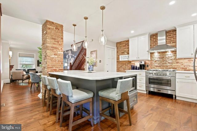 50 W HIGHLAND AVE, Philadelphia, PA 19118