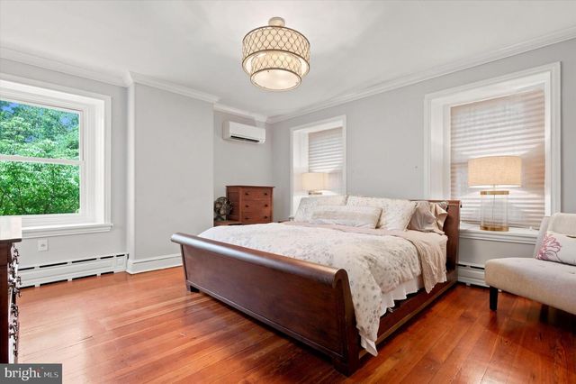 50 W HIGHLAND AVE, Philadelphia, PA 19118