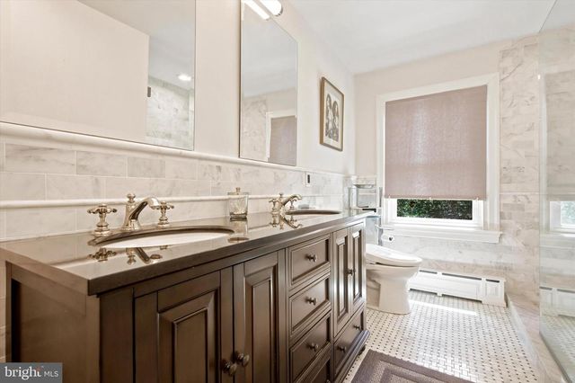 50 W HIGHLAND AVE, Philadelphia, PA 19118
