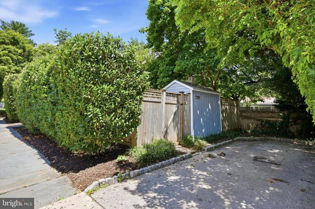 50 W HIGHLAND AVE, Philadelphia, PA 19118