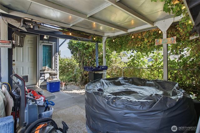 5015 S Thompson Avenue, Tacoma, WA 98408