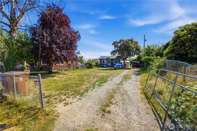 5015 S Thompson Avenue, Tacoma, WA 98408