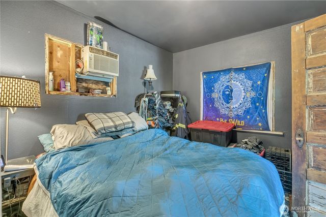 5015 S Thompson Avenue, Tacoma, WA 98408