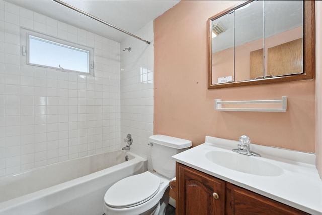 6669 N 6th Trail, North Webster, IN 46555