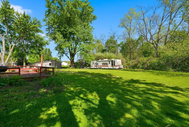 6669 N 6th Trail, North Webster, IN 46555