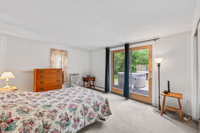 19 North Road, North Hampton, NH 03862