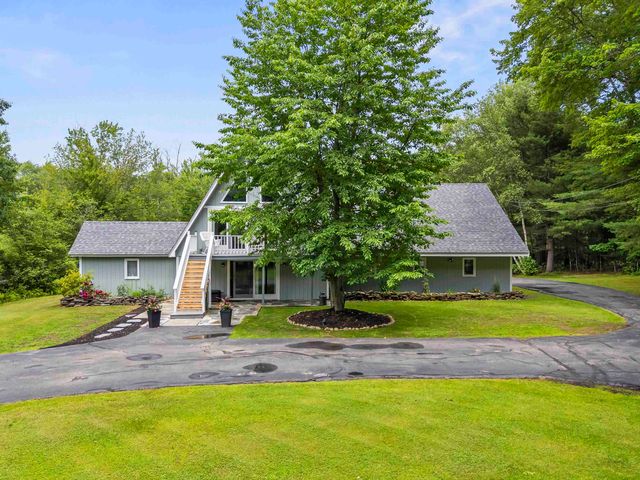 19 North Road, North Hampton, NH 03862