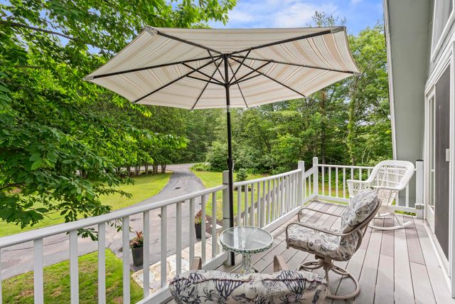 19 North Road, North Hampton, NH 03862