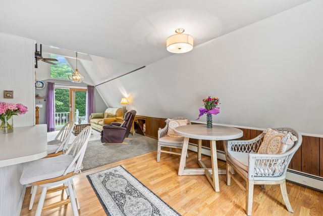 19 North Road, North Hampton, NH 03862