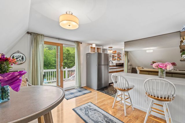 19 North Road, North Hampton, NH 03862